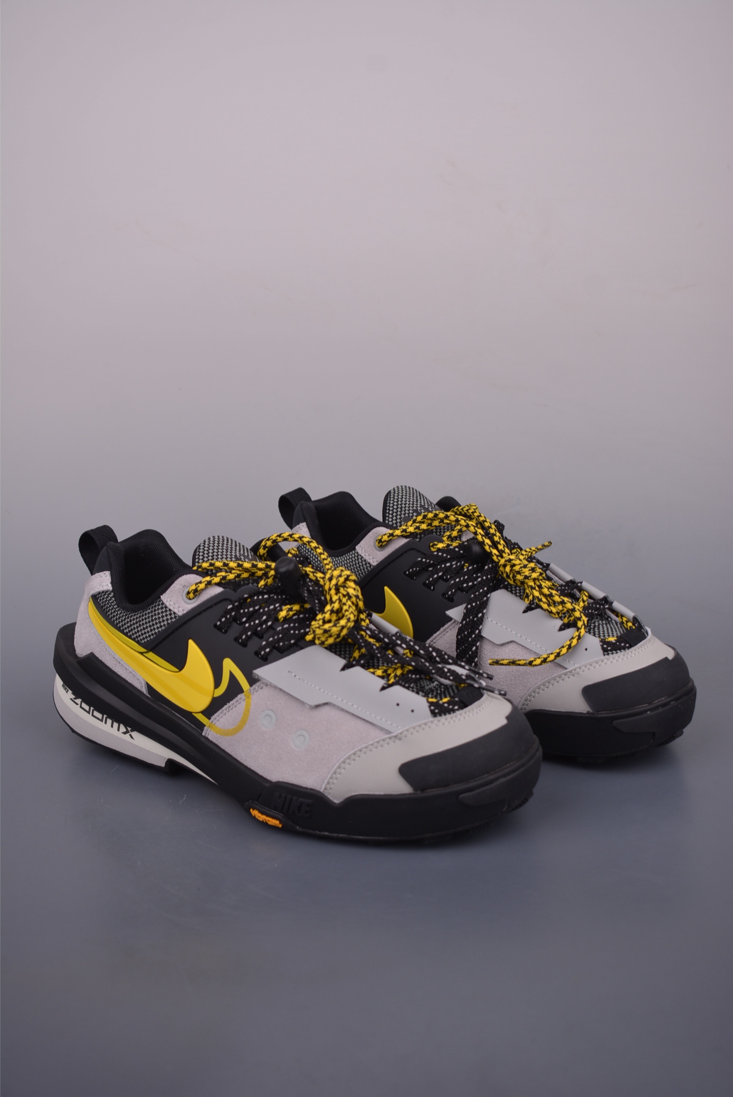 Sacai x Nike Zegamadome 