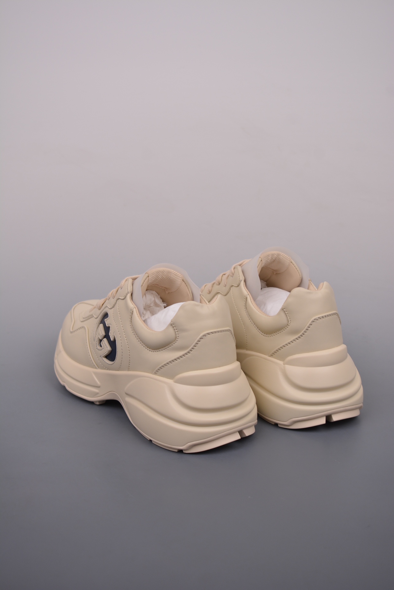 Gucci Leather Ivory Dark Blue Double G Hollow