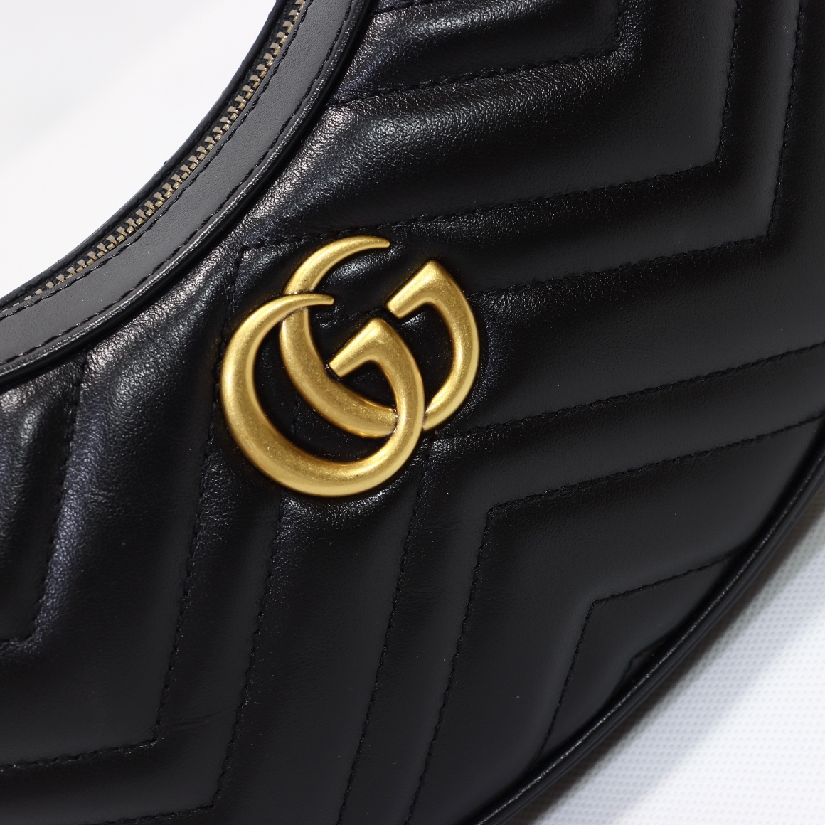 Gucci GG Marmont small shoulder bag 699514 DTDHT 1000