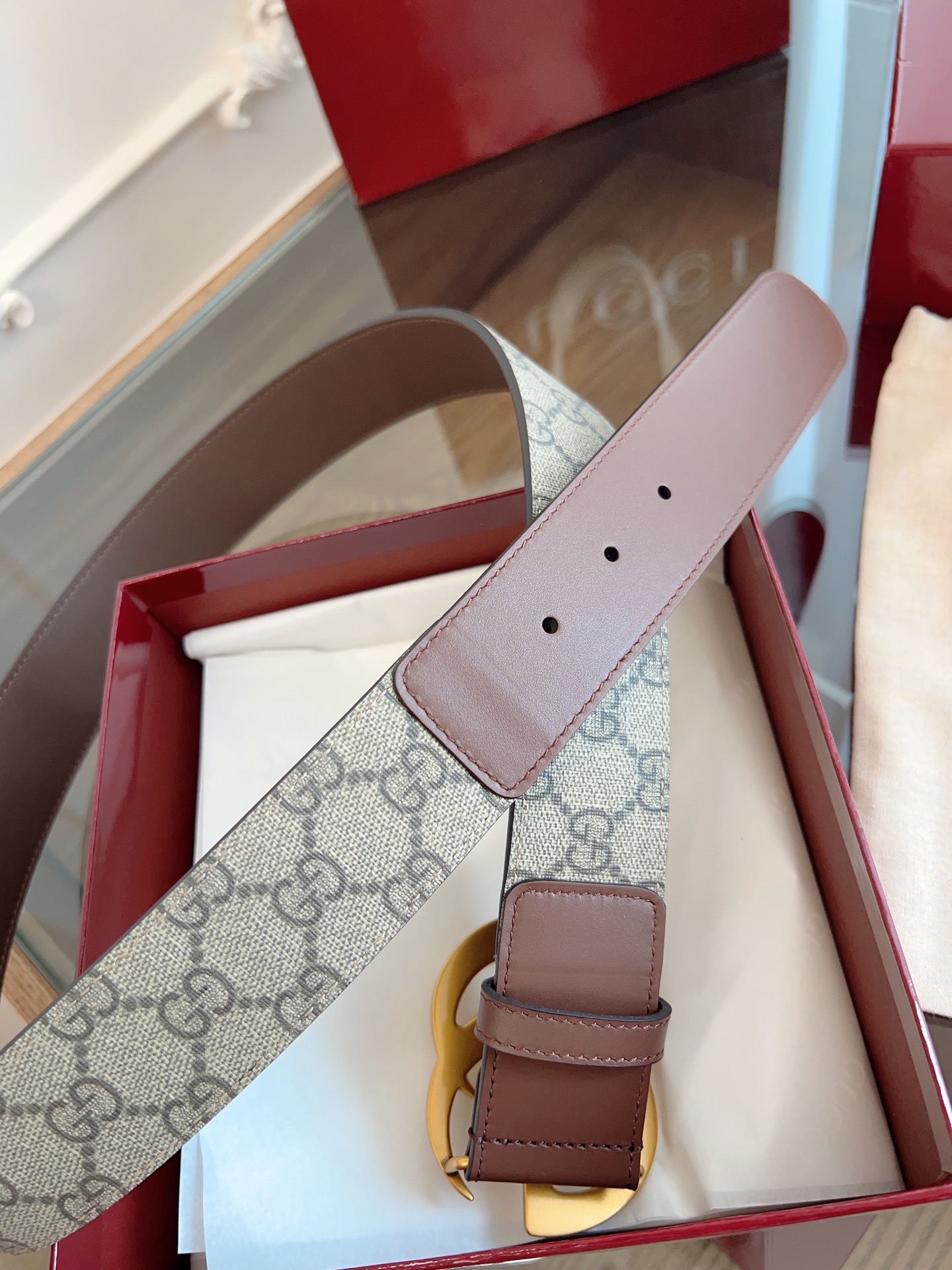 Gucci Double G brass buckle leather belt with a width of 4.0cm