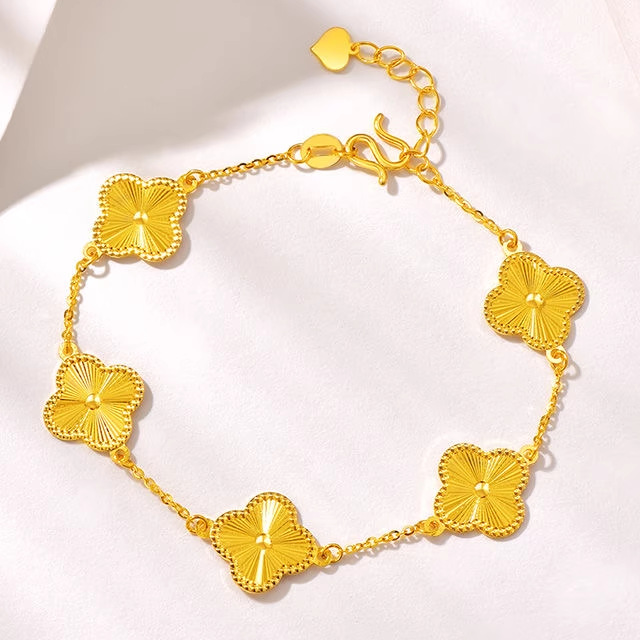 18K Gold Plated Clover Bracelet