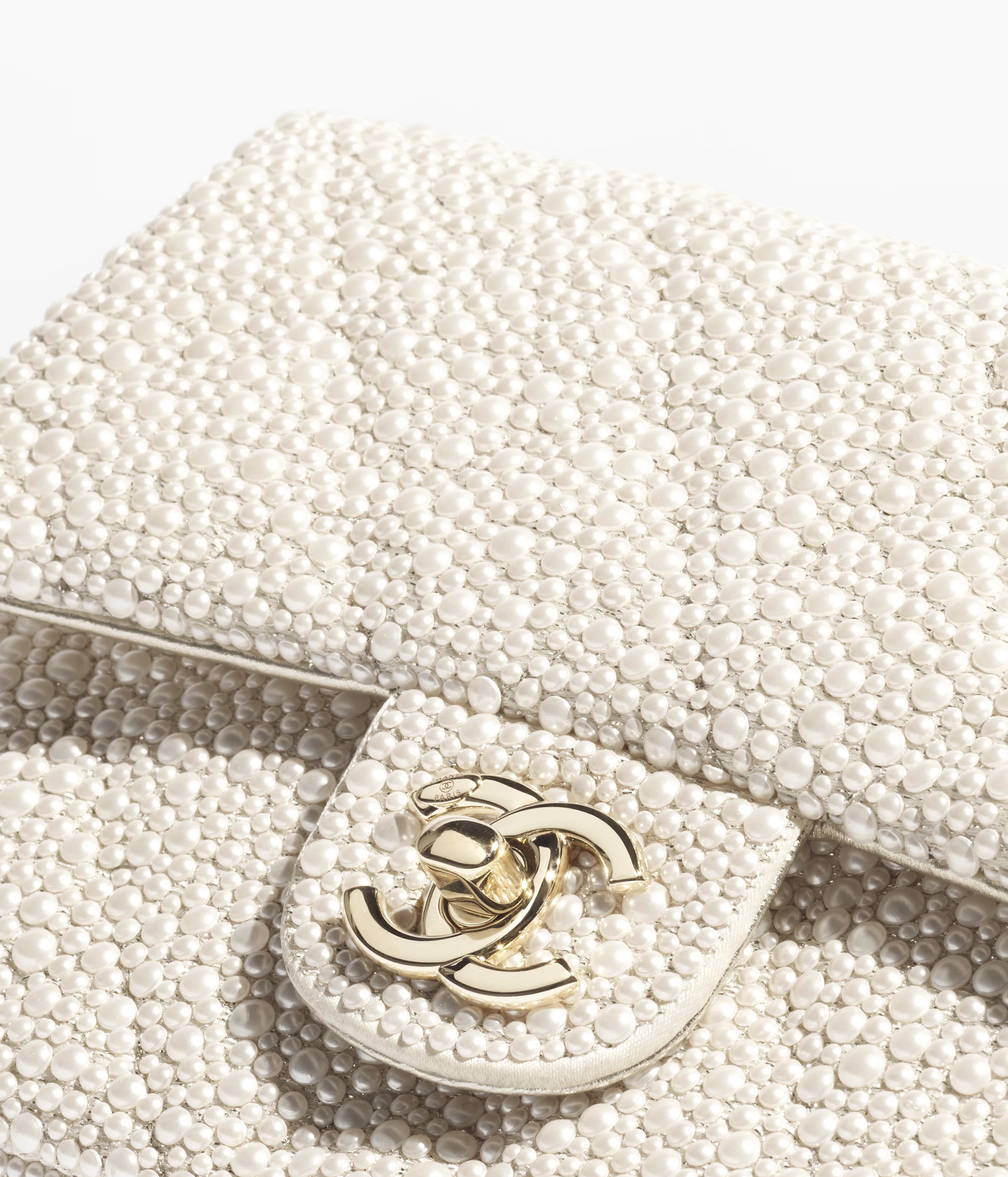 CHANEL Evening Bag Imitation Pearls & Gold-Tone Metal White AS4297-B19439-NAFIV