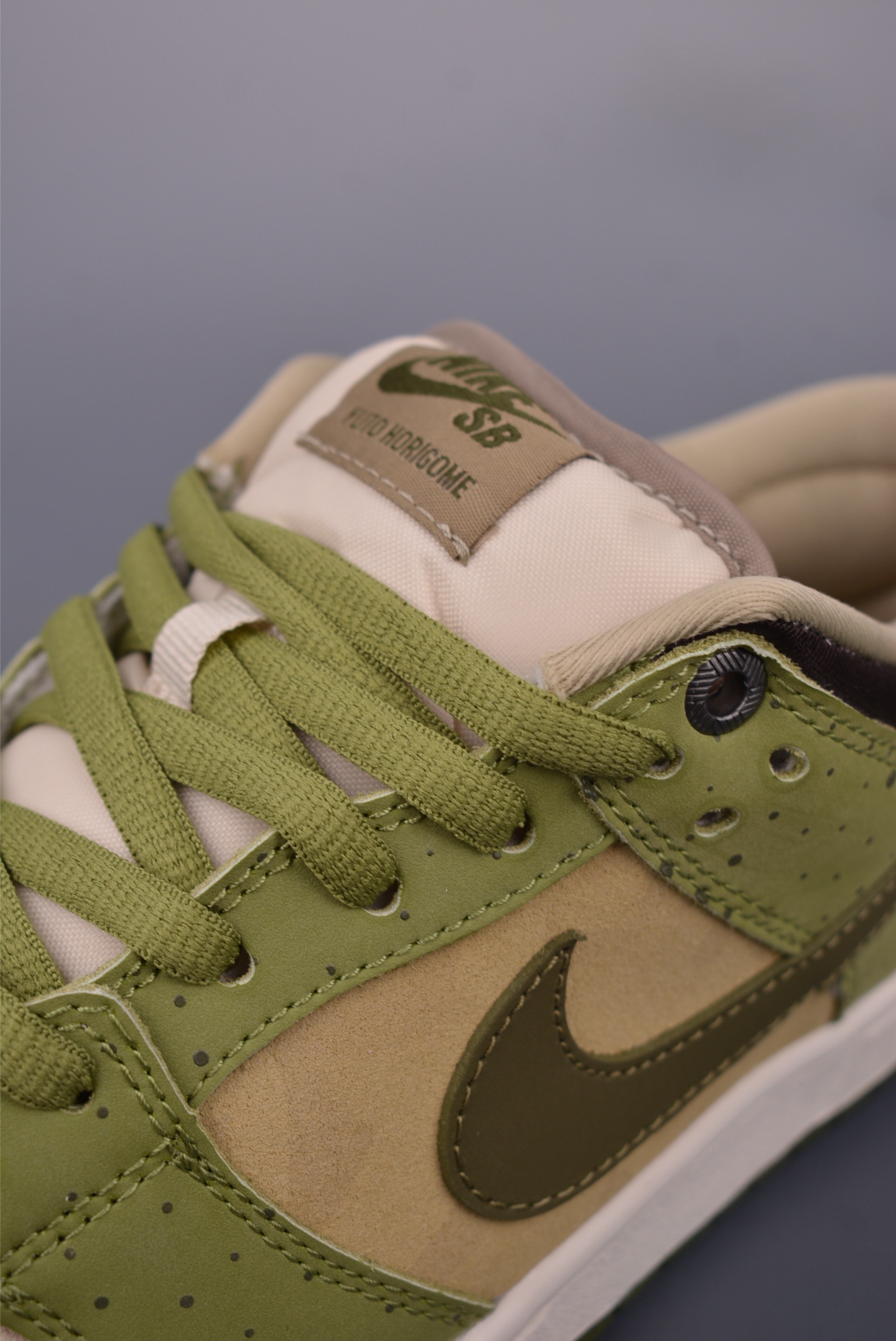 Yuto Horigome x Nike Dunk SB Low “Asparagus”HF8022-300