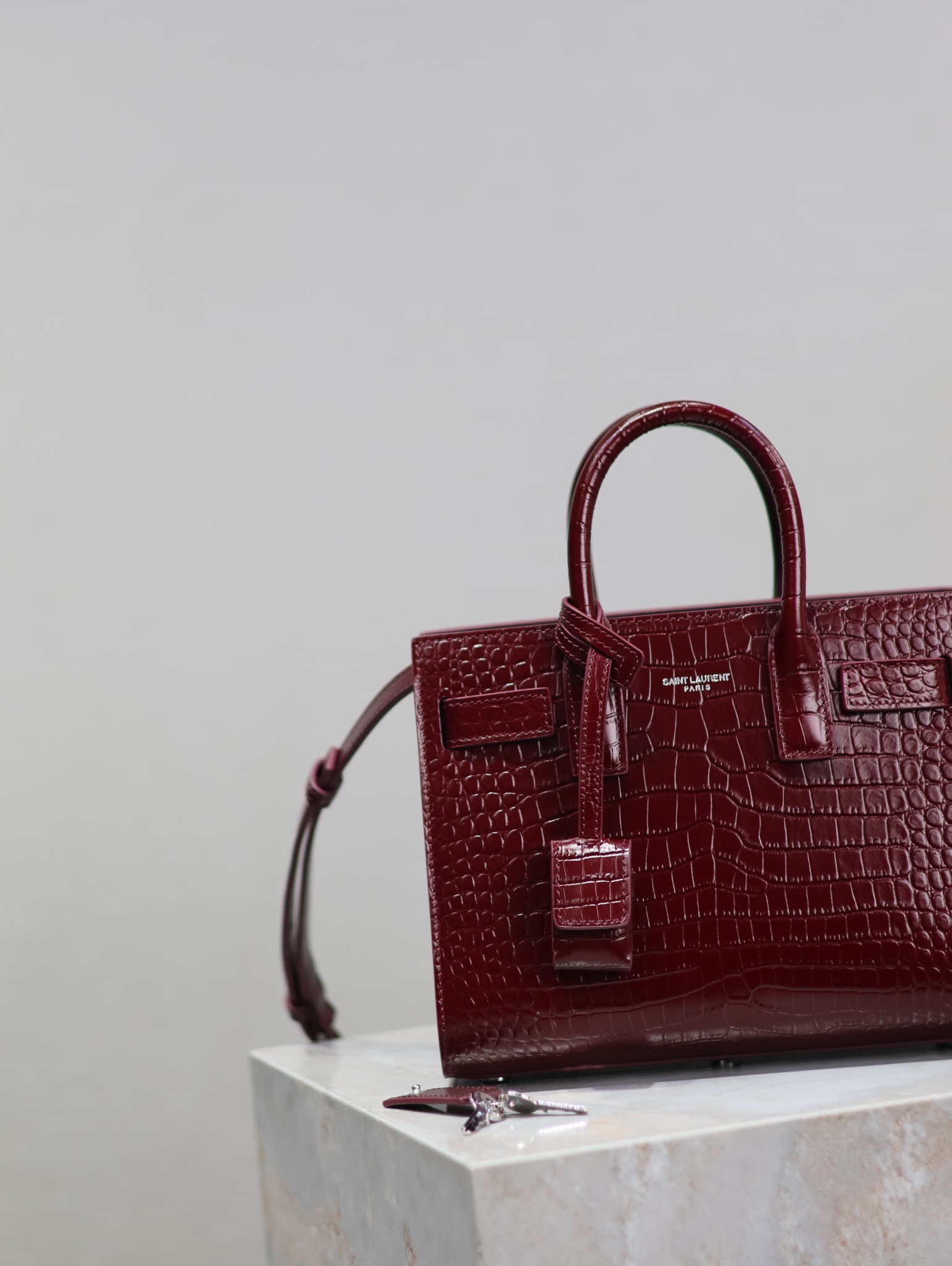 Yves Saint Laurent sac de jour accordion bag 392035
