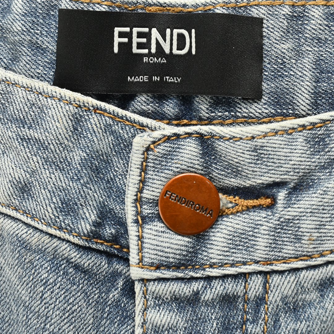 Fendi 23Fw monster eyes embroidered jeans