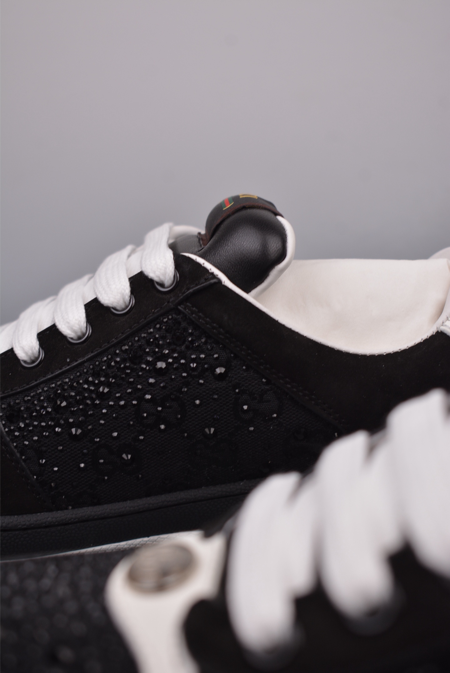 Gucci Screener GG Sneaker Low black and white diamonds