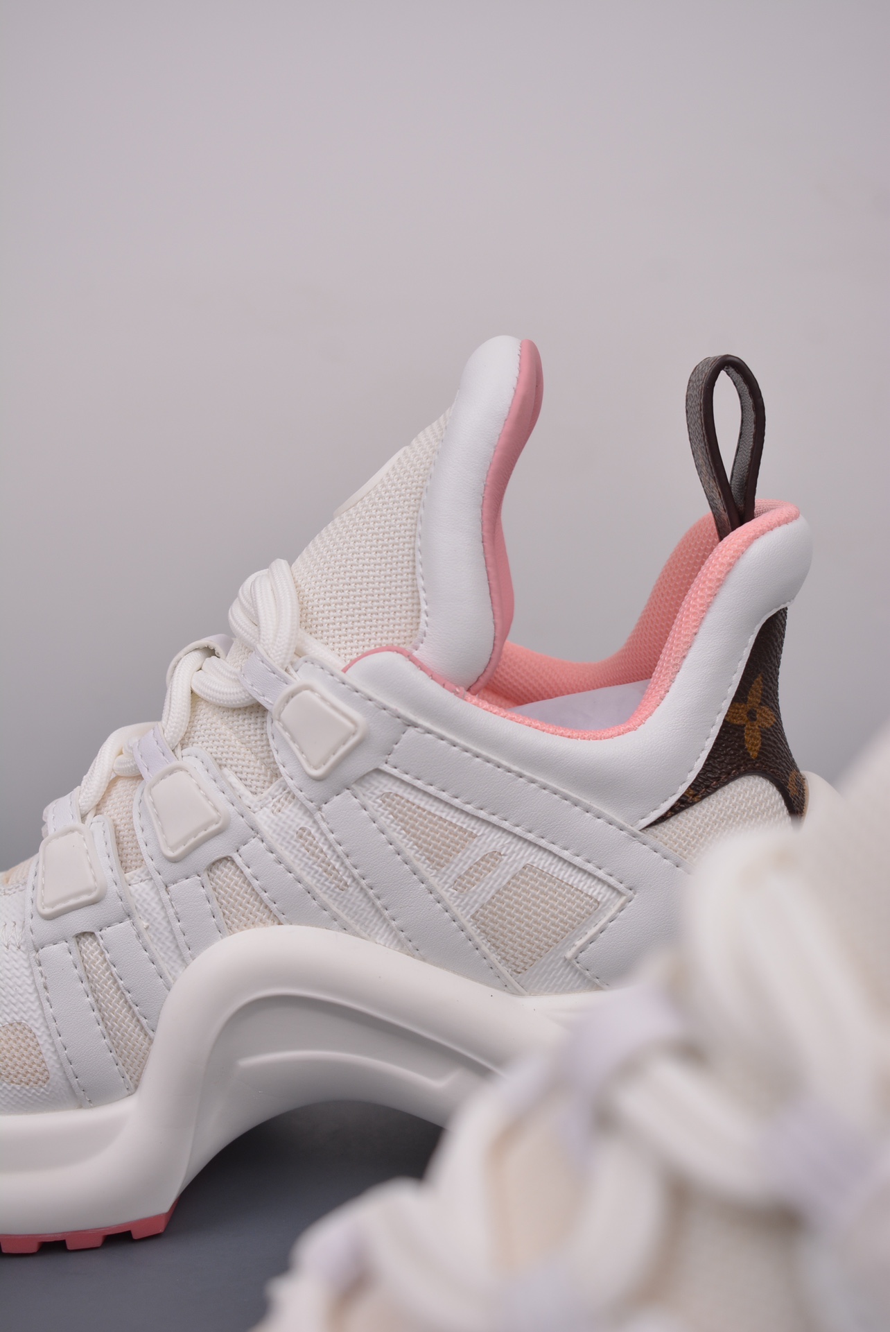 Louis Vuitton Archlight Sneakers White Powder Graffiti