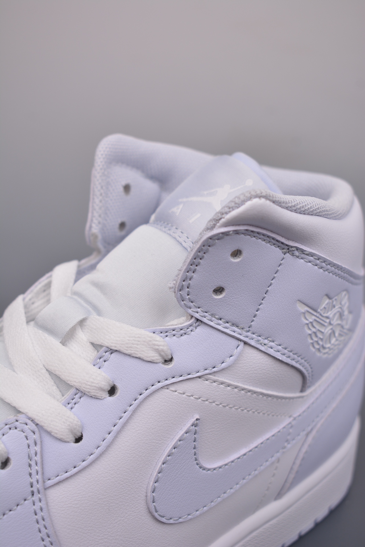 Air Jordan 1 Mid White Blue  FD8780-400