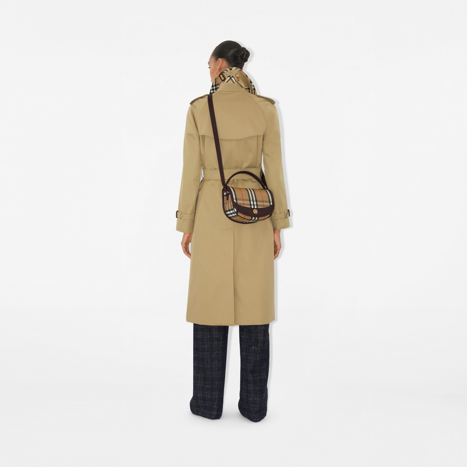 Burberry Highlands Crossbody Bag 81121601