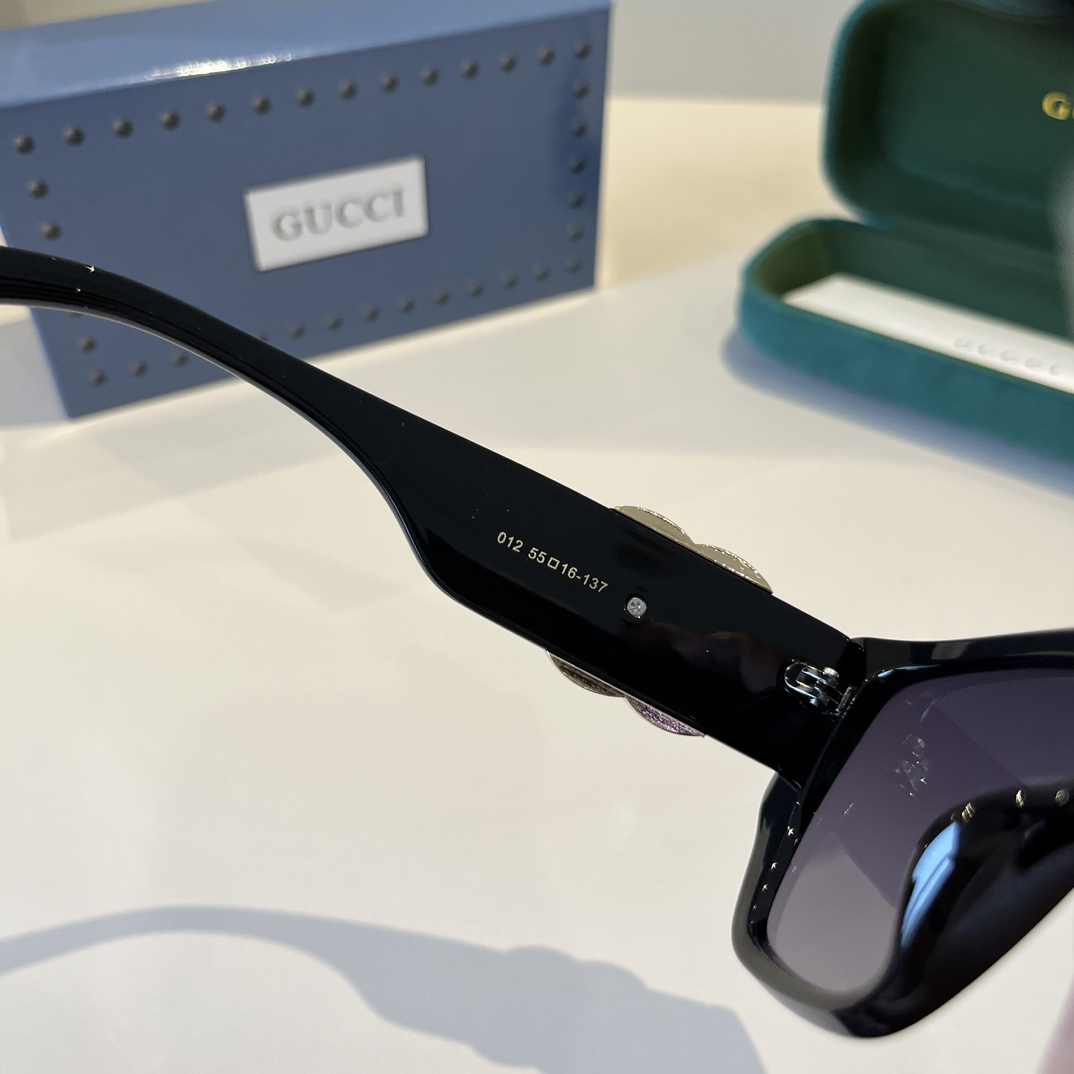 Gucci Square Frame Sunglasses
