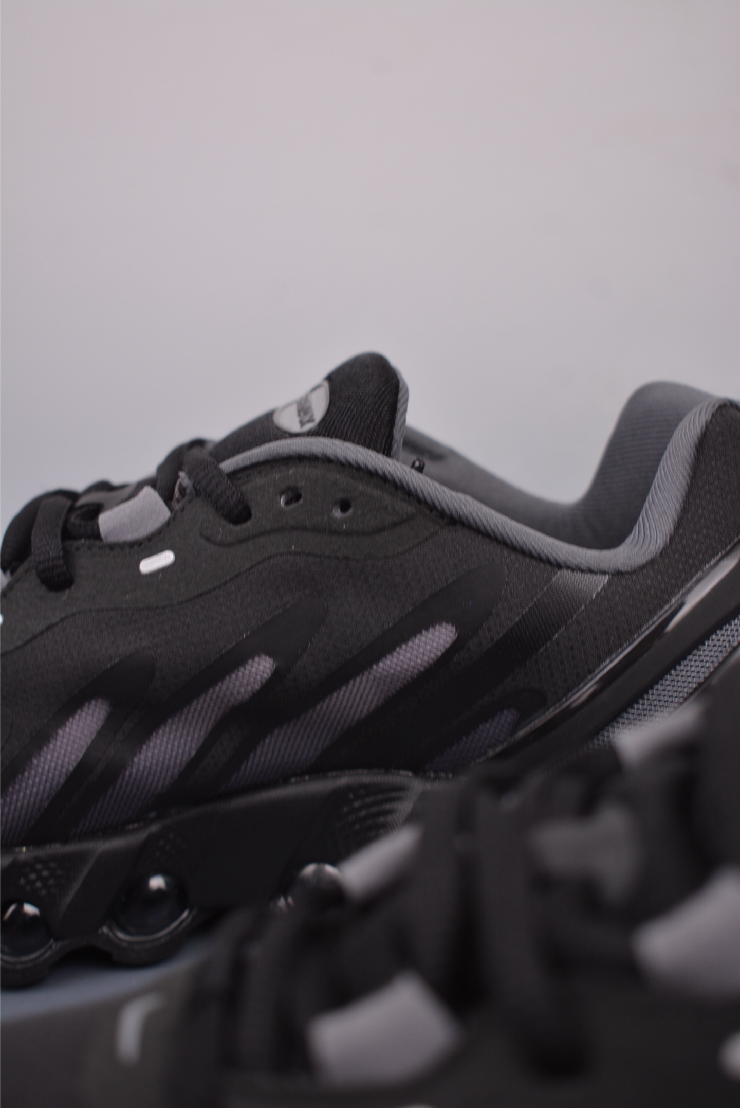 Nike Air Max DN8BlackIron Grey HF5509-002