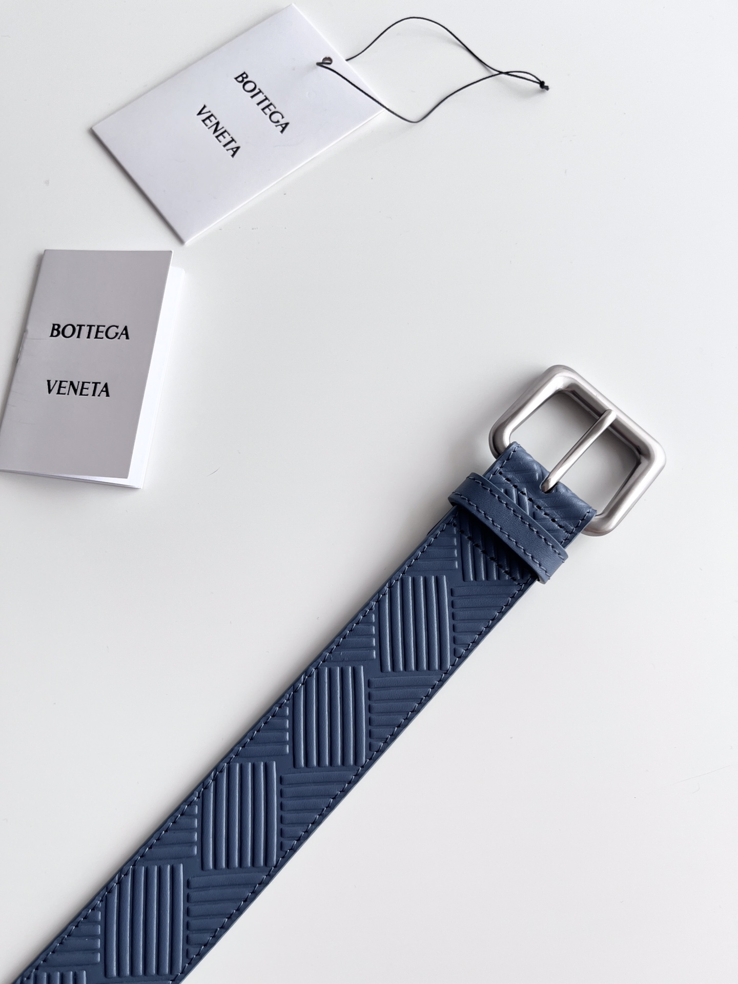 Bottega Veneta embossed cowhide double-sided belt 3.5cm wide