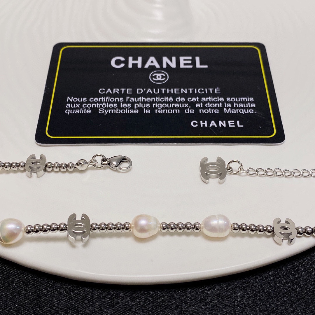 Chanel New Natural Freshwater Pearl Necklace
