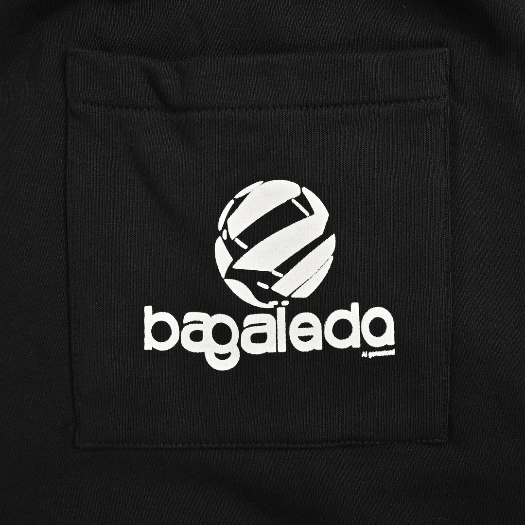 Balenciaga 24ss CROPPED football print shorts
