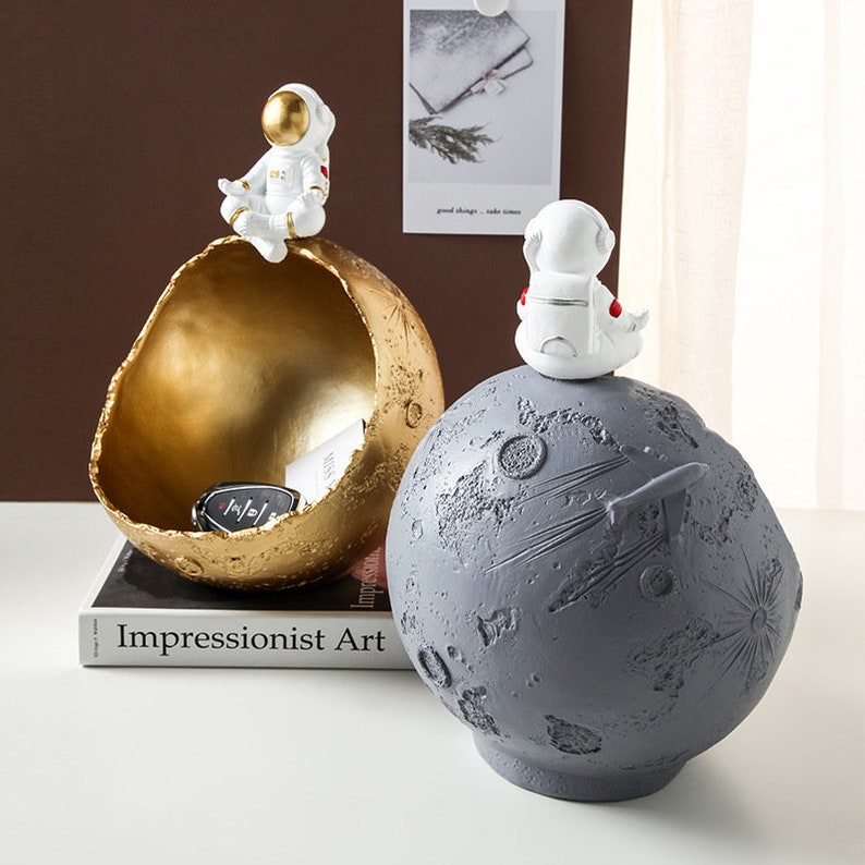 (🌲CHRISTMAS SALE NOW-48% OFF) Key storage Astronaut decor