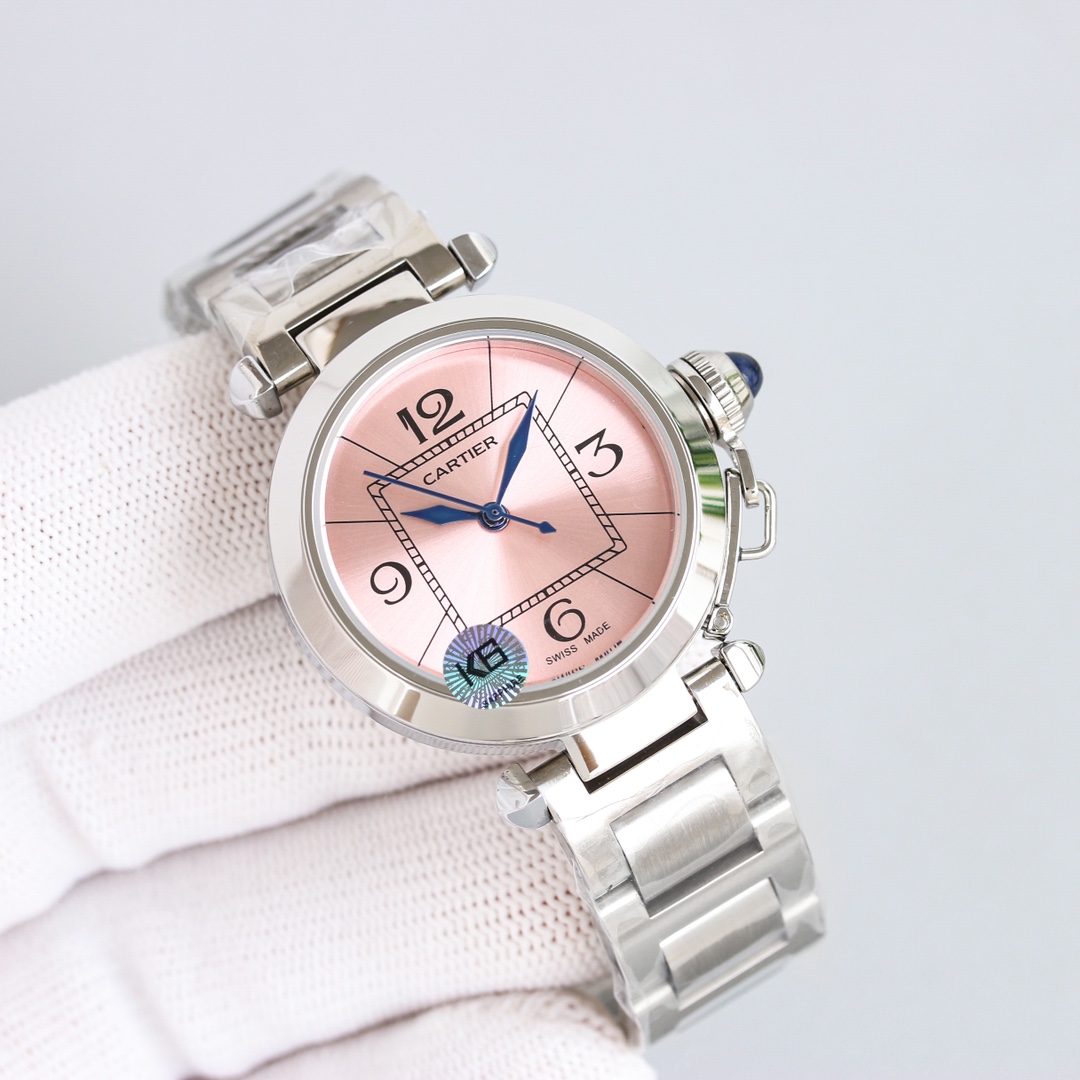 Cartier's classic never-ending kettle Kapasha series