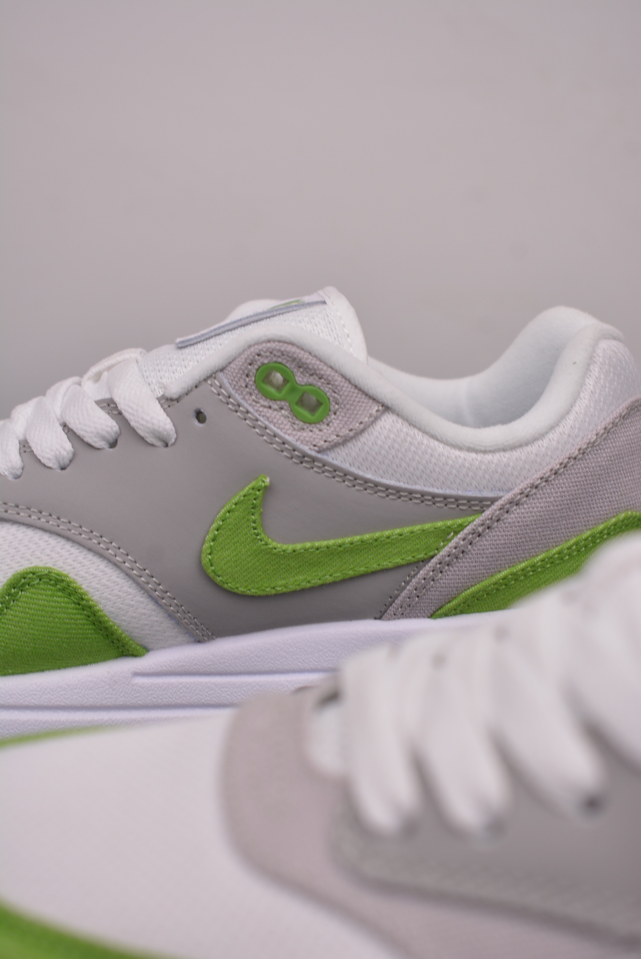 Patta x Nike Air Max 1 Chlorophyll 2024 first generation series white, gray and green HF1012-300