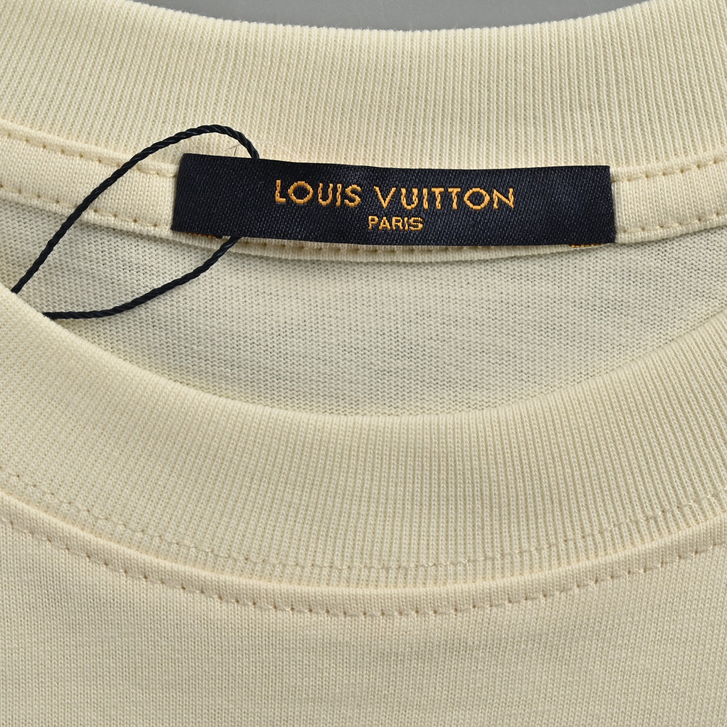Louis Vuitton 25ss embroidered logo foam lettering short sleeves