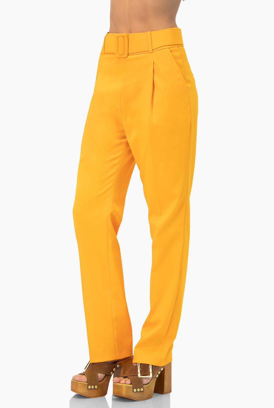 Pantalon sastreado en tono naranja