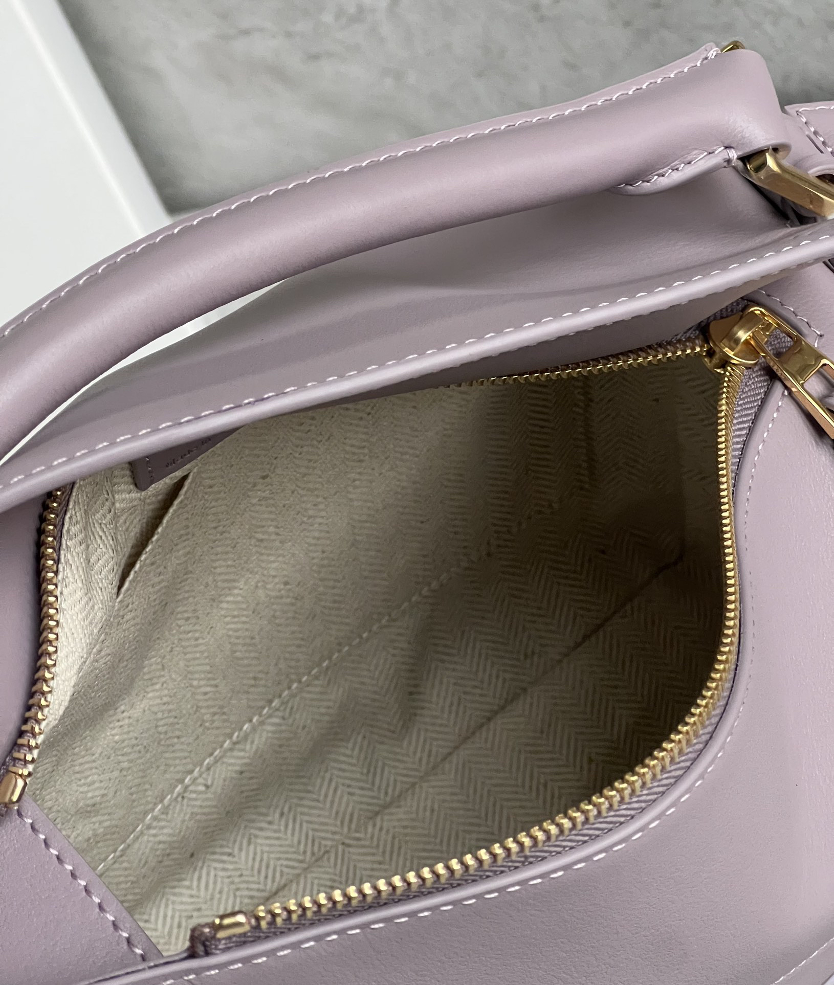 Loewe suede colorblocked zzle bag 0681