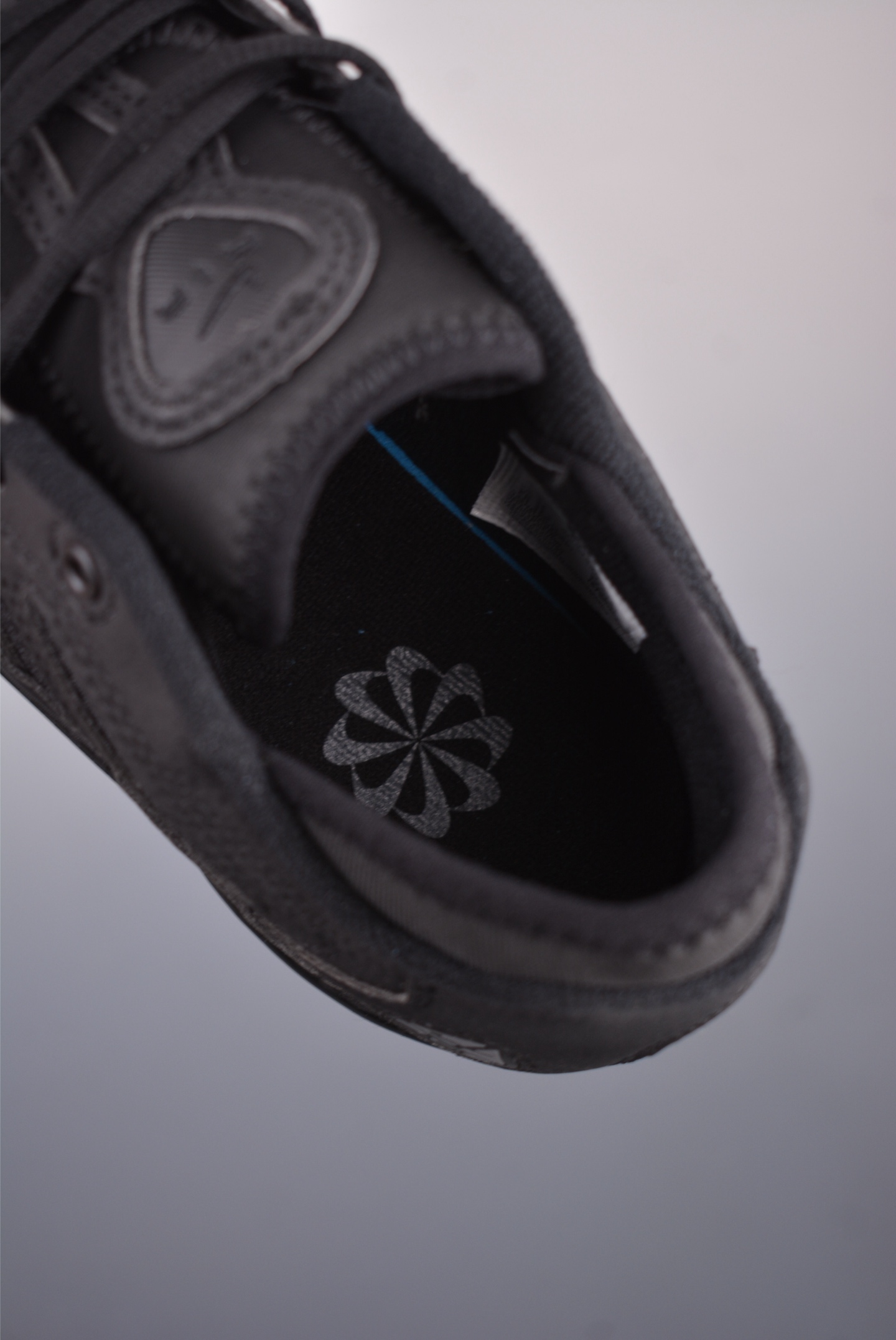 Nike ACG Air Exploraid Black Warrior FJ1920-310