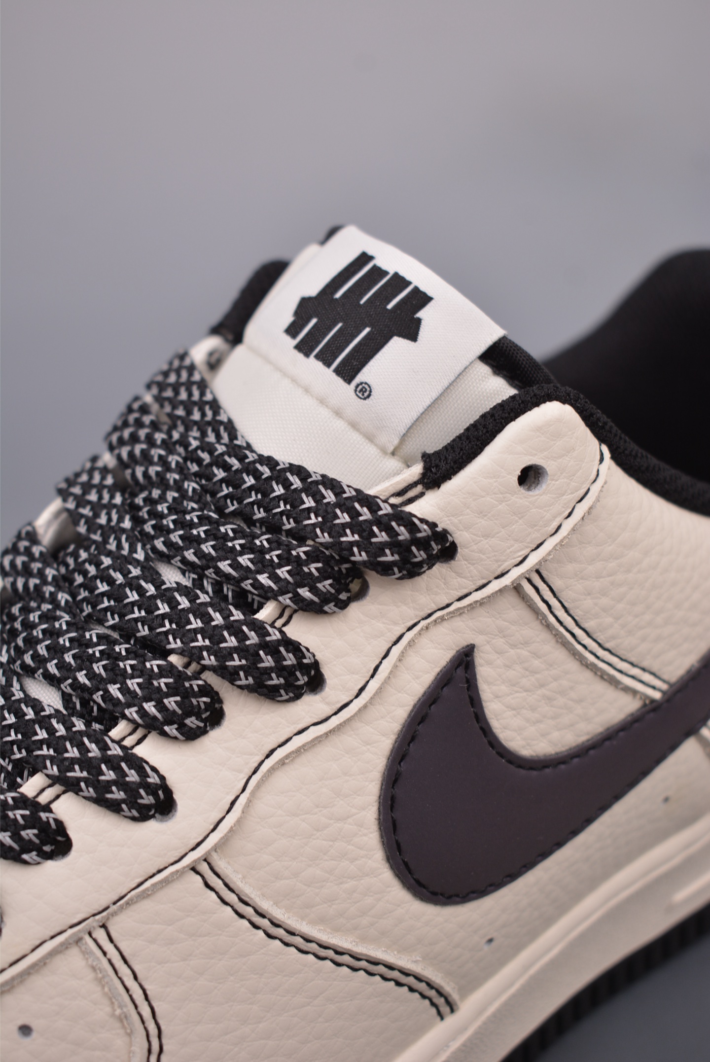 UN x Nike Air Force 1’07 Low White Ink Black UN2588-121