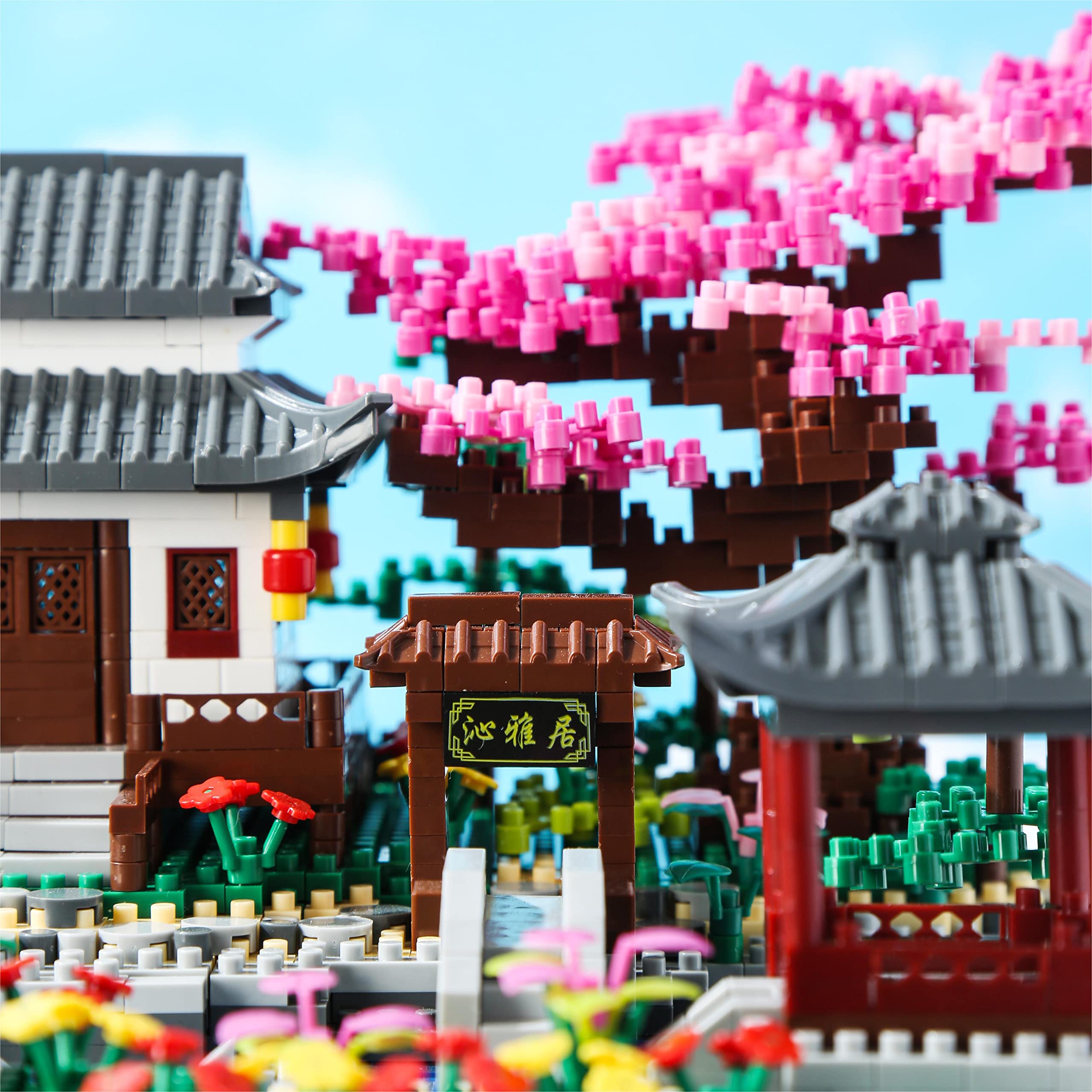 Cherry Blossom Tree Building Set（3320 Pcs）