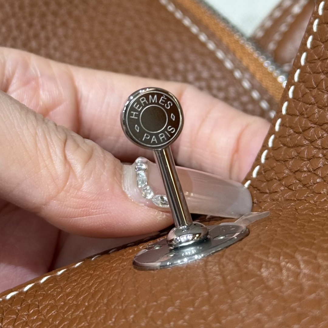 Hermès Lindy 37gold handbag (handmade to order)