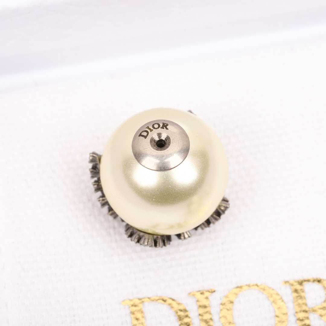 Dior Diamond Butterfly Pearl Earrings