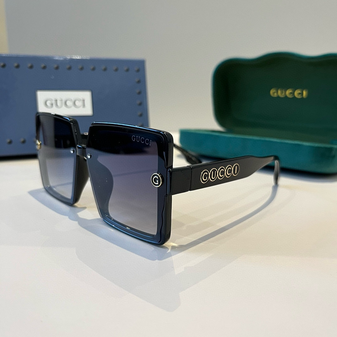 Gucci Square Frame Sunglasses