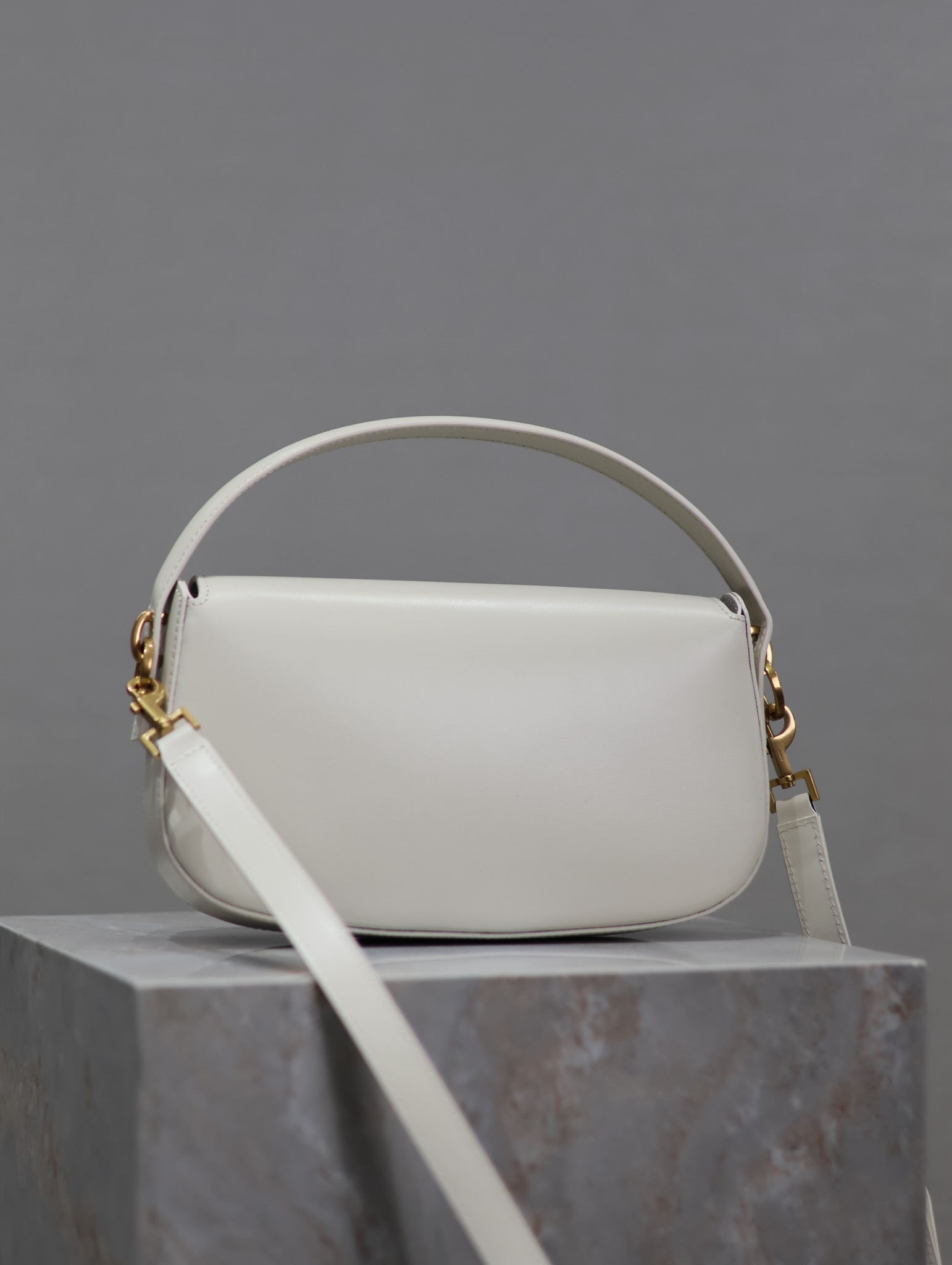 Yves Saint Laurent VOLTAIRE Handbag Crossbody Bag 787671