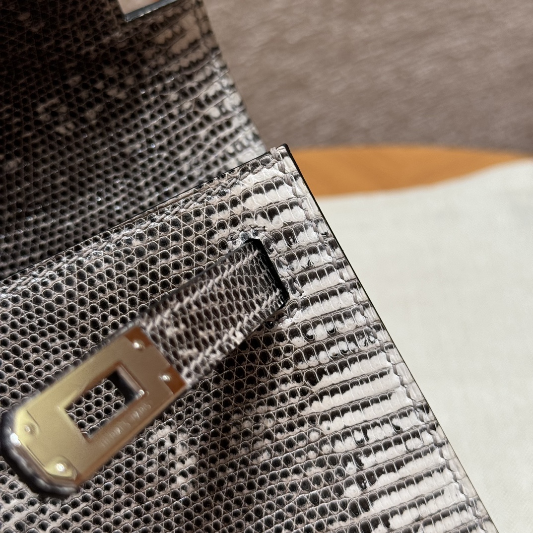 Hermès Kelly Pochette 1BOmbre Handbag (Handmade to Order)