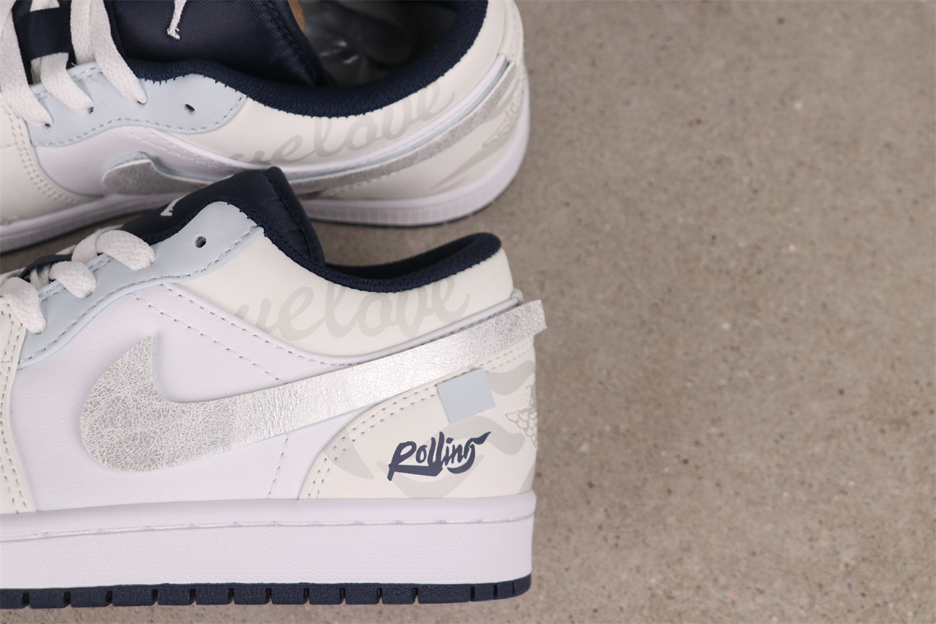 Air Jordan 1 Low sneakers Ice Blue Sea Salt 553558-414