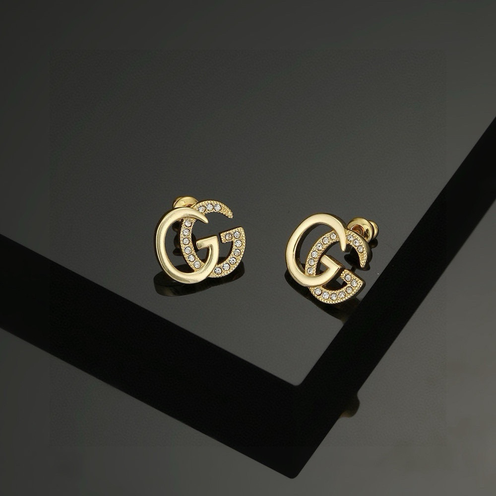 GUCCi GG diamond earrings