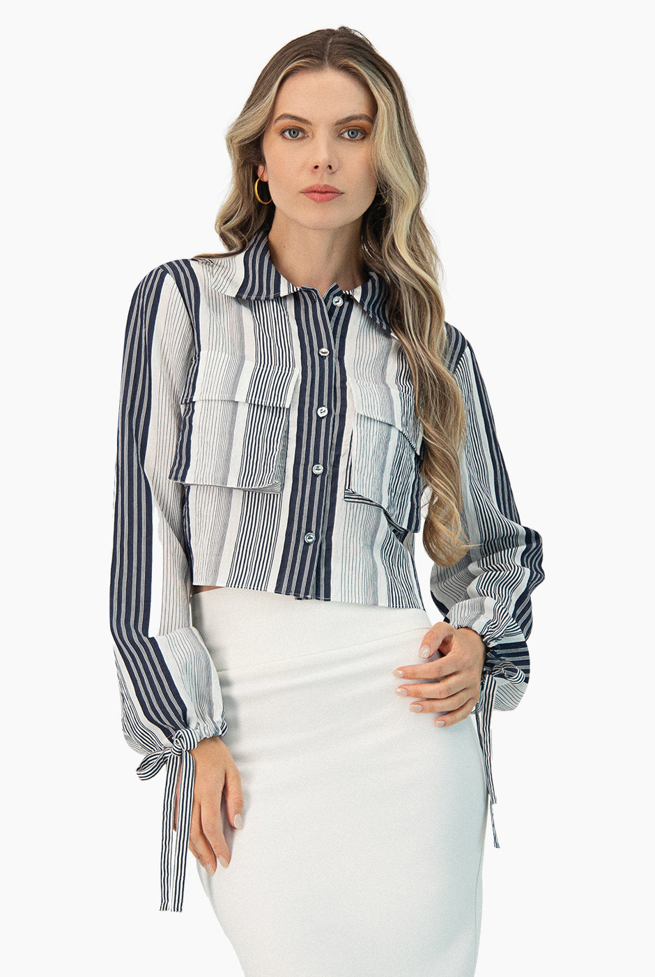 Camisa de bolsillos frontales