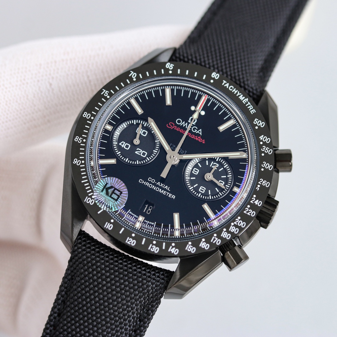 Omega Speedmaster Dark Side of the Moon 311.92.44.51.01.006