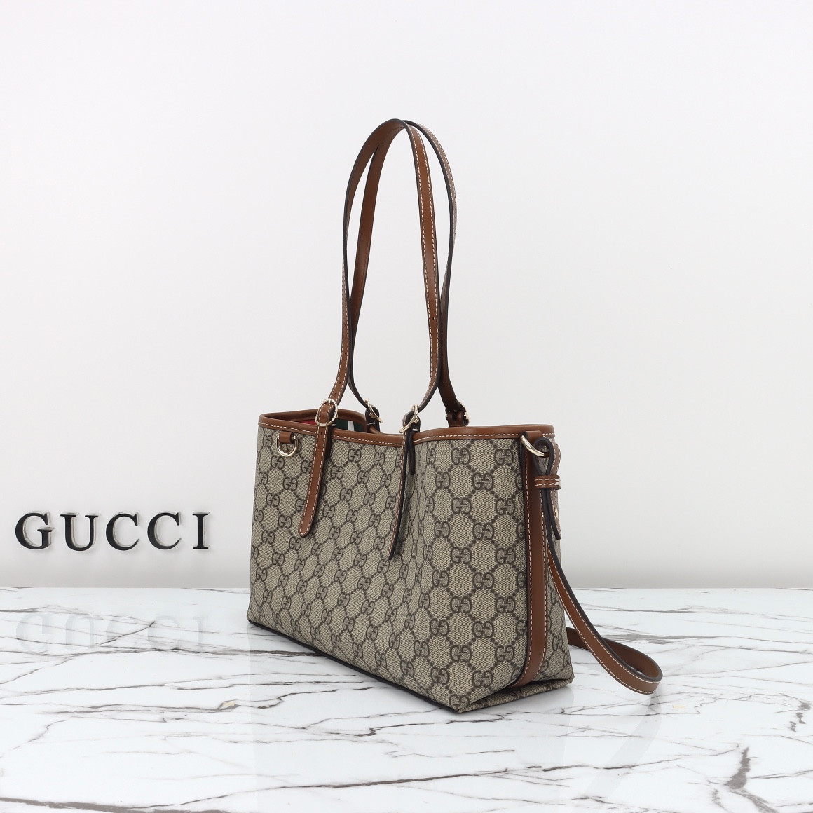 Gucci GG Emblem medium tote bag ‎815214 FAD6L 9758