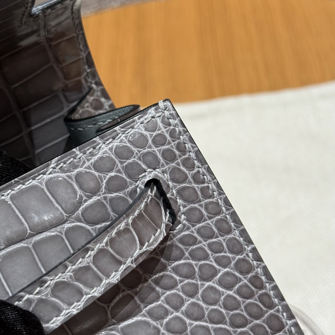 Hermès Kelly 0VGris Ciment (Handmade to order)