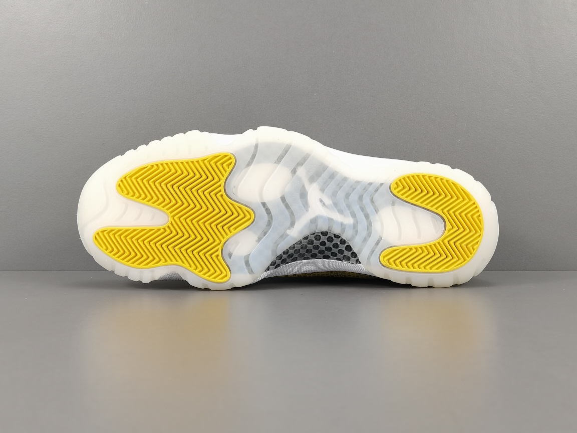 Nike Air Jordan 11 Retro LowYellow Python AH7860-107