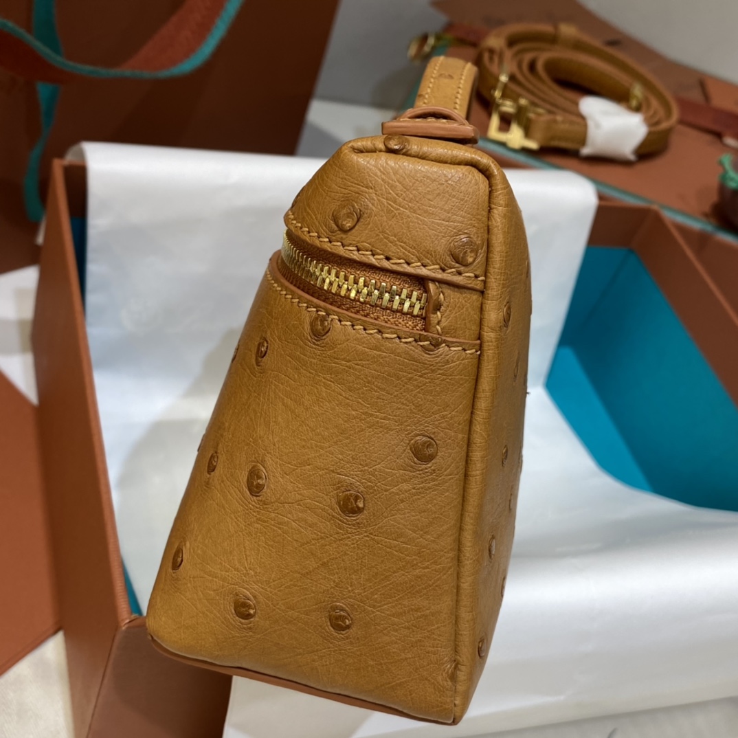 Loro Piana Extra pocket L19 series handbag crossbody bag
