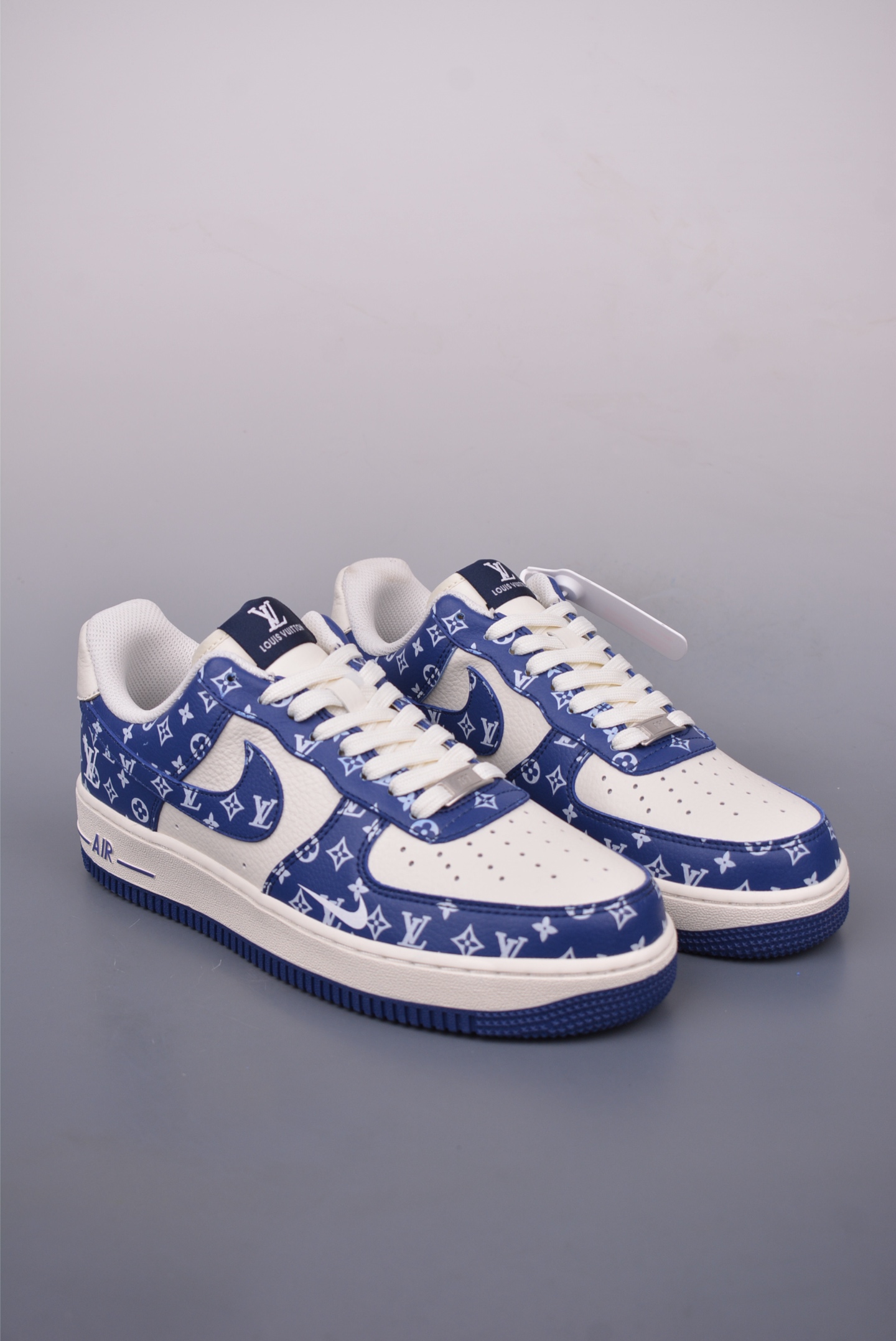 Louis Vuitton x Nike Air Force 1'07 LV8 Low 
