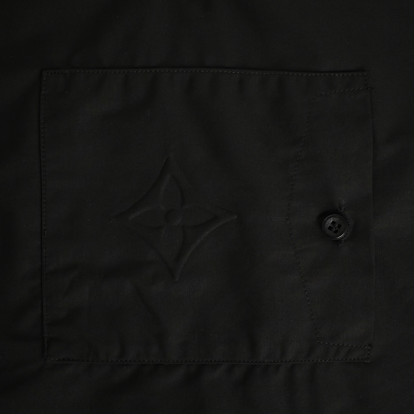 Louis Vuitton 25ss pocket embossed short sleeve shirt