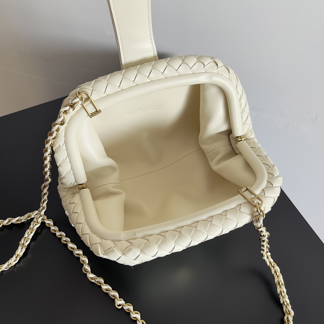 Bottega Veneta LAUREN 1980 Small Clutch 804038