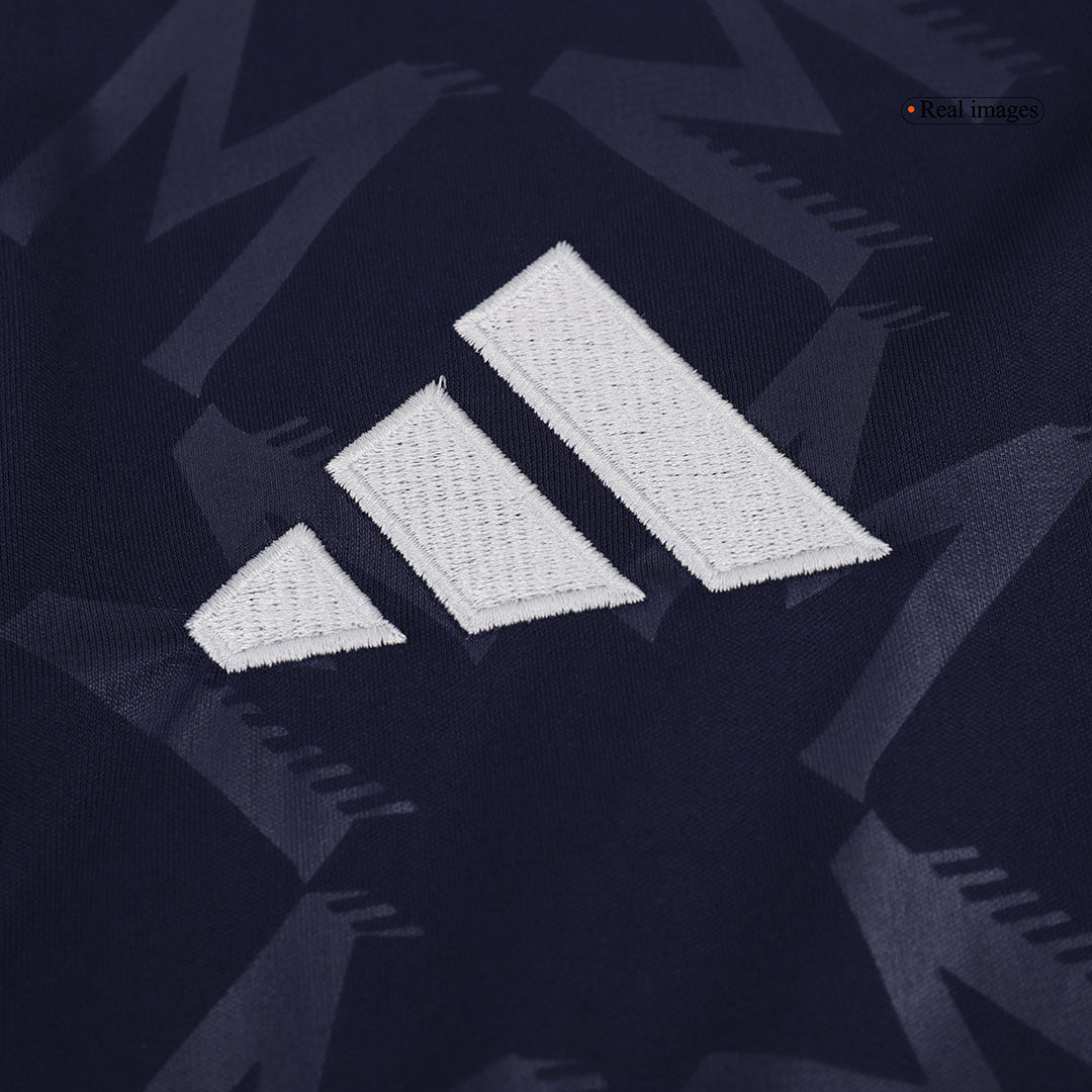 Manchester United away football shirt 2024/25