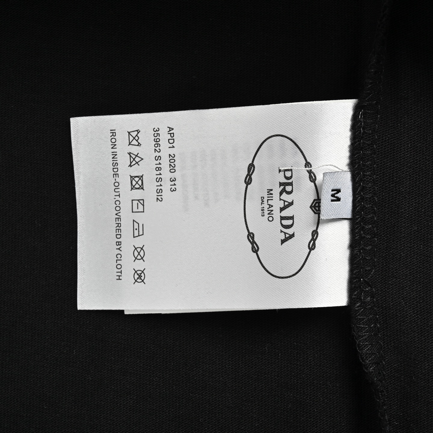 Prada 25ss anchor triangle print short sleeve