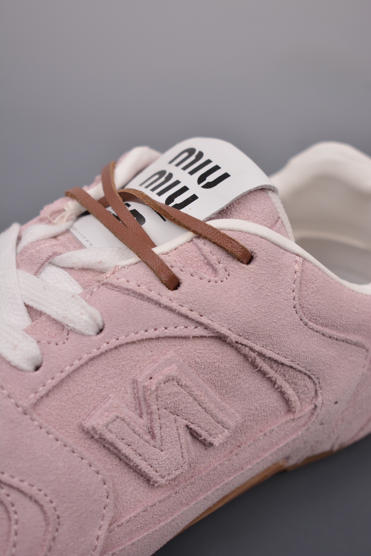 Miu Miu x New Balance 530 SL 