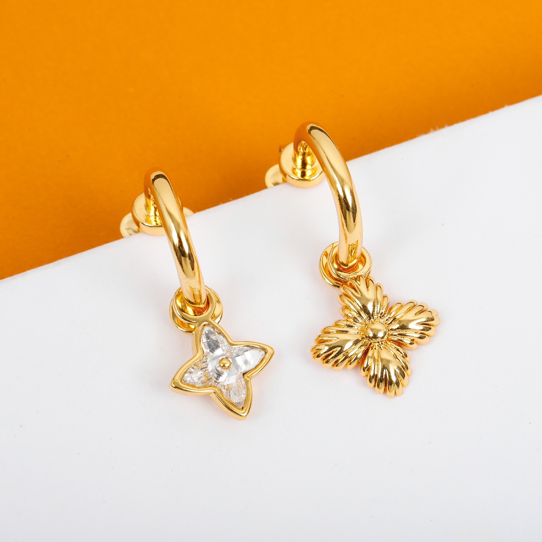 Louis Vuitton blooming asymmetric earrings