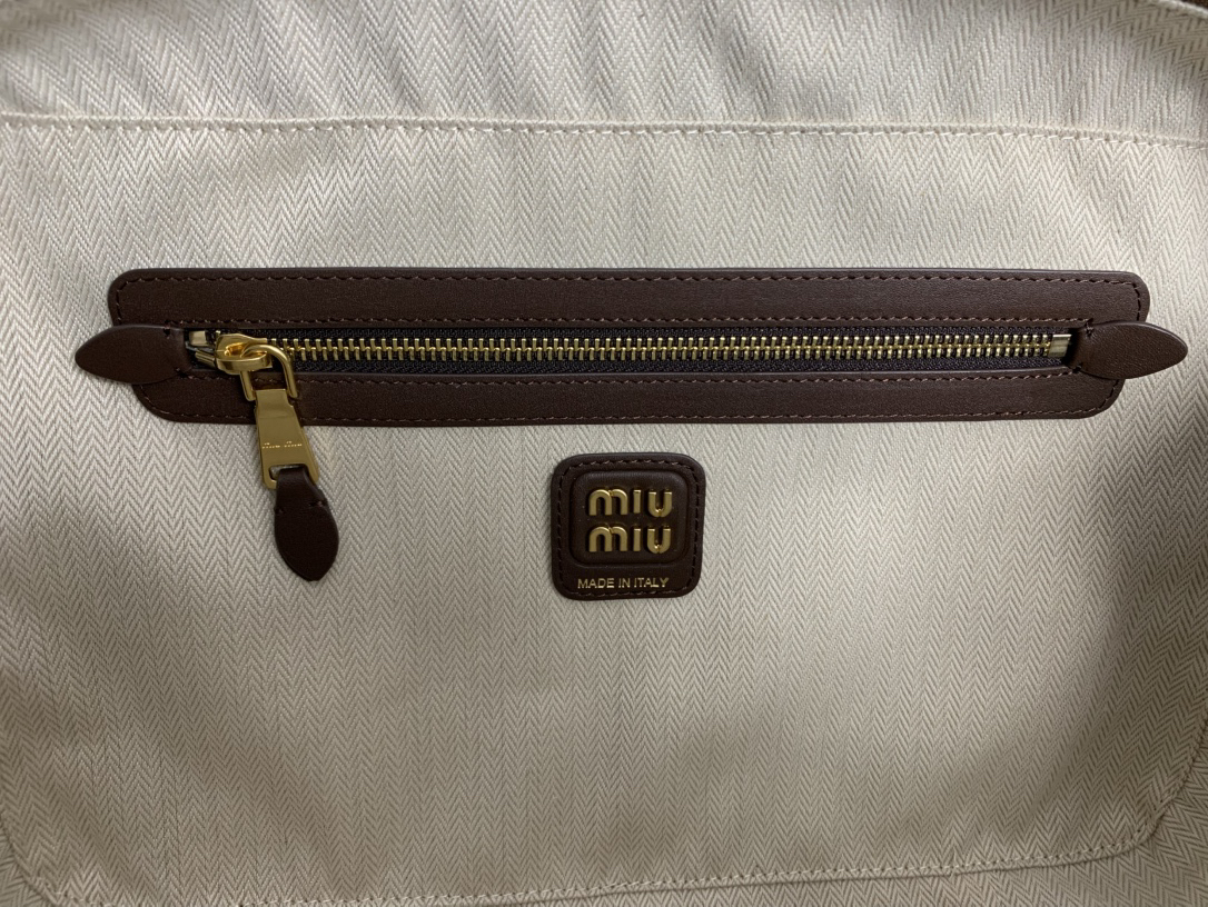 Miu Miu Deer Velvet Briefcase 5BB117