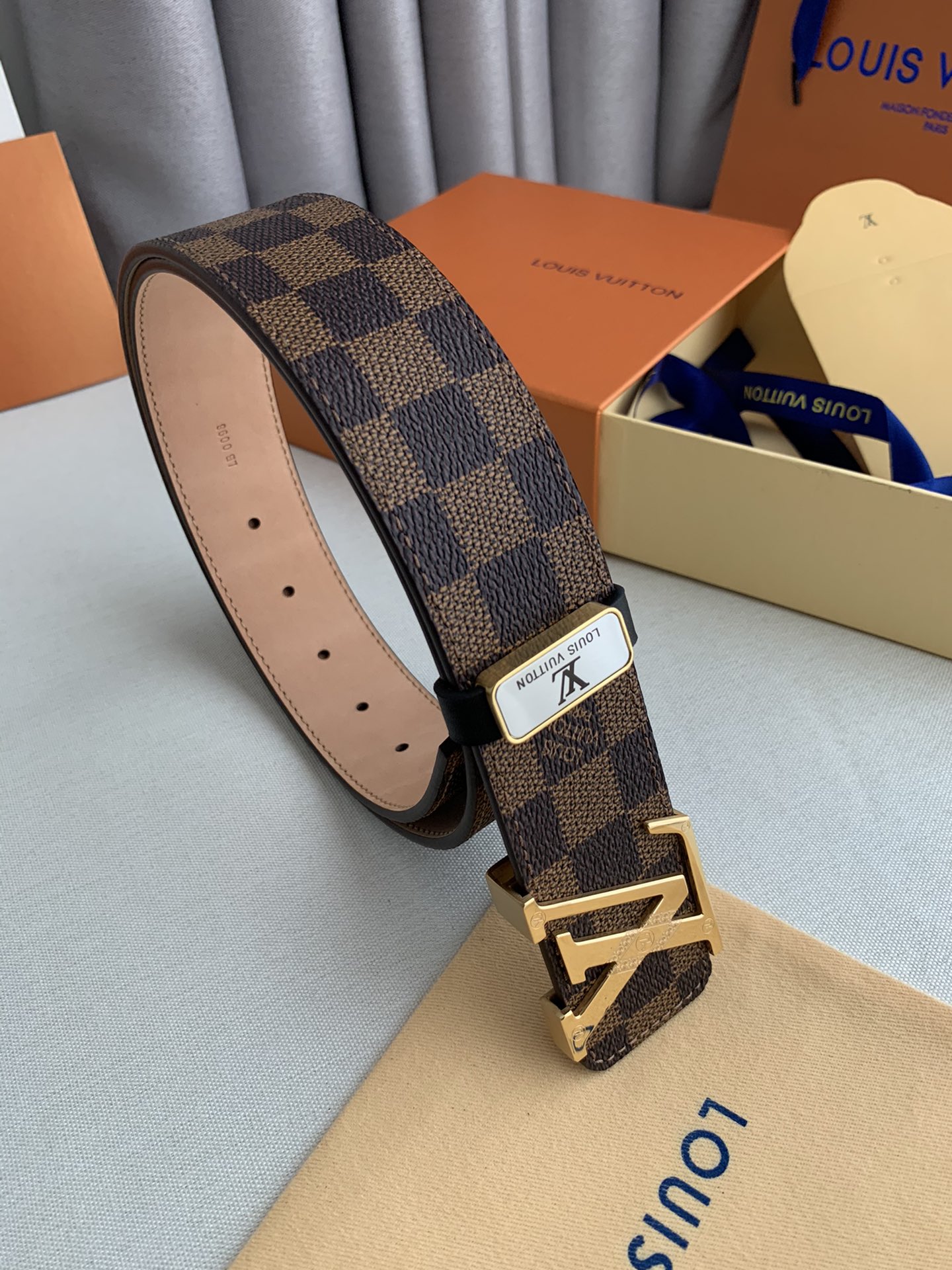 Louis Vuitton Plaid Oldskin Calfskin Men's Belt 3.8CM Width