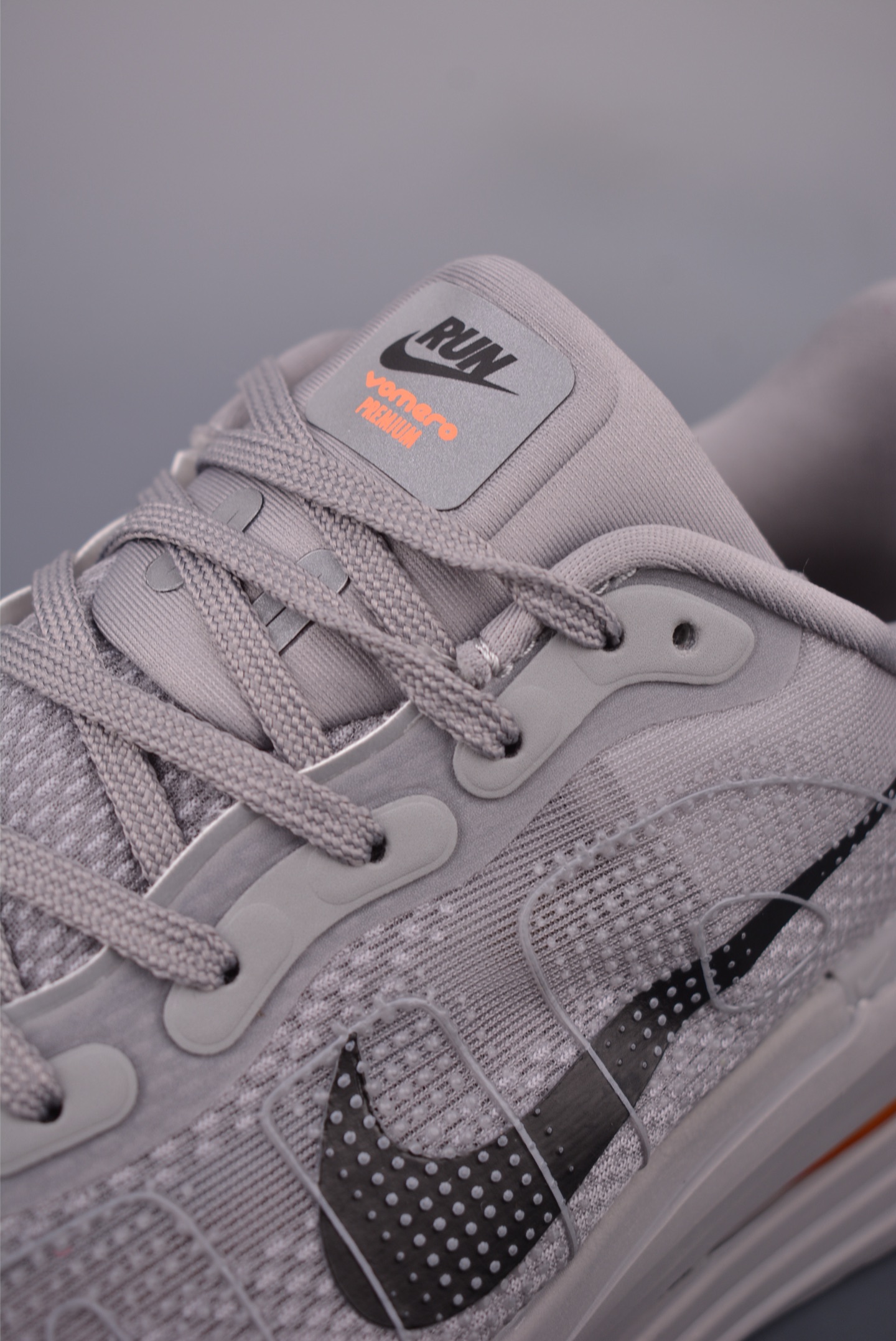 Nike Vomero Premium Air 